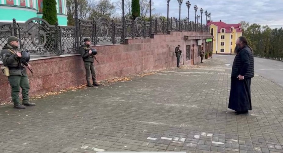 Credința pusă la încercare ieri la Mănăstirea Bănceni prin pătrunderea forțelor armate ucrainene