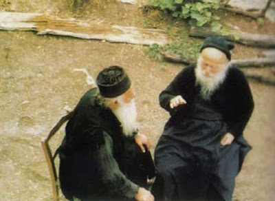 Sf. Porfirie despre ecumenism: Acum toți se îngrijesc să se facă o singură religie „bună” [AUDIO]